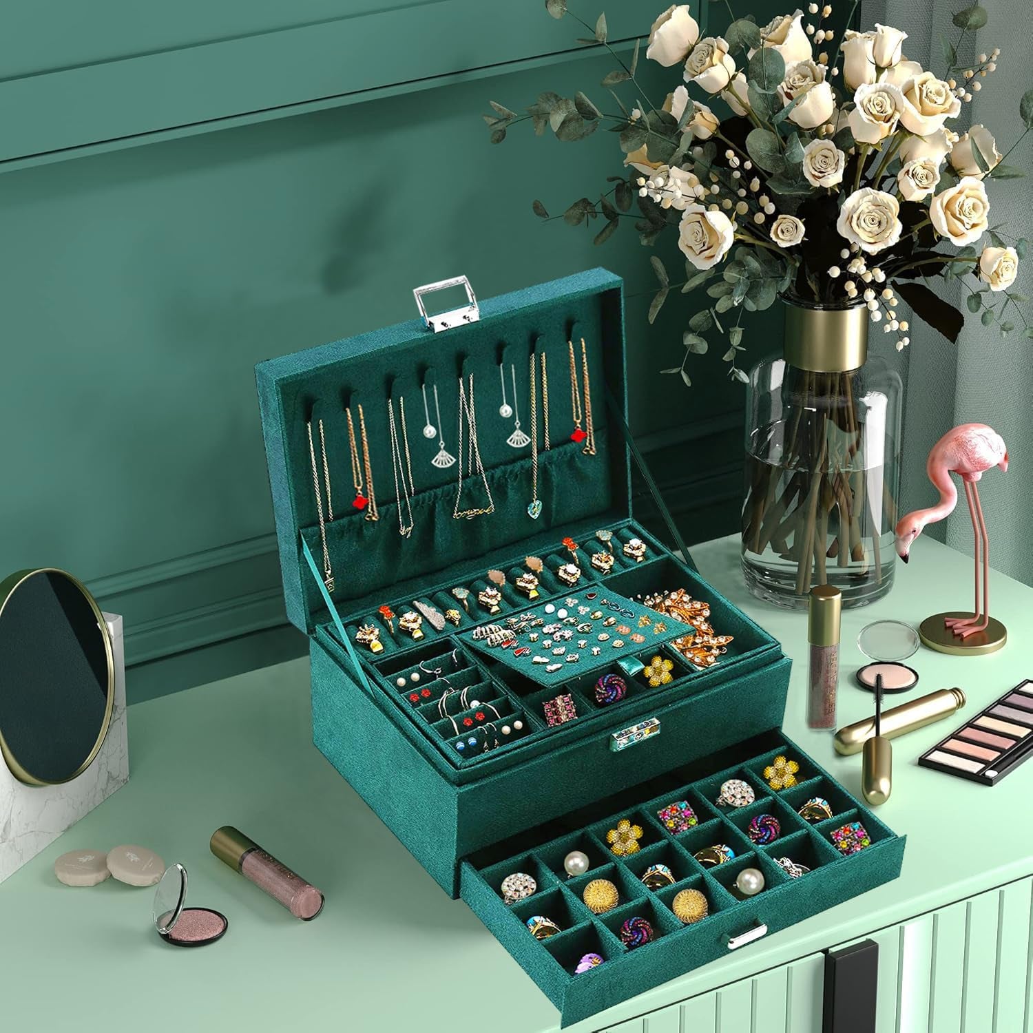 Green Velvet Jewelry Box for Women – Lockable Organizer for Necklaces, Earrings, Rings & Bracelets – Elegant Teen Jewelry Storage Case