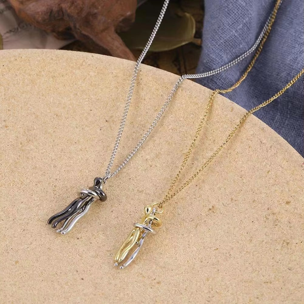 Embrace Forever Necklace – Adjustable Hugging Couple Pendant for Lovers, Romantic Gift for Him or Her