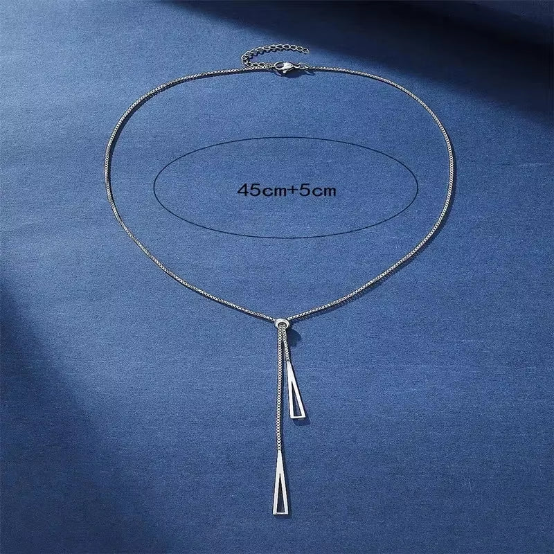 Silver Horizon Triangle Pendant Necklace – Minimalist Geometric Jewelry for the Modern Muse
