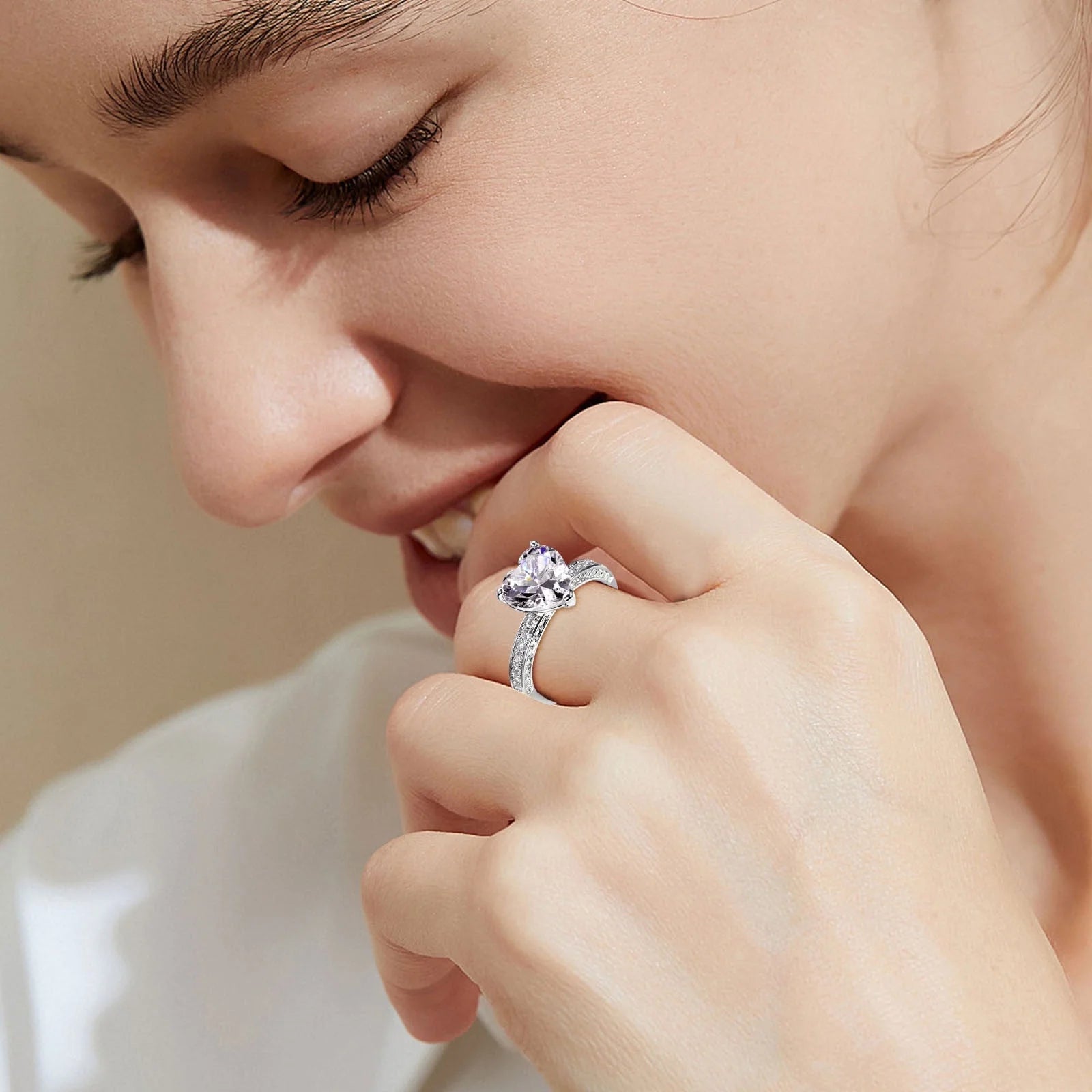 💍 Heart-Shaped Zircon Wedding Ring for Women – Elegant Alloy Engagement Jewelry