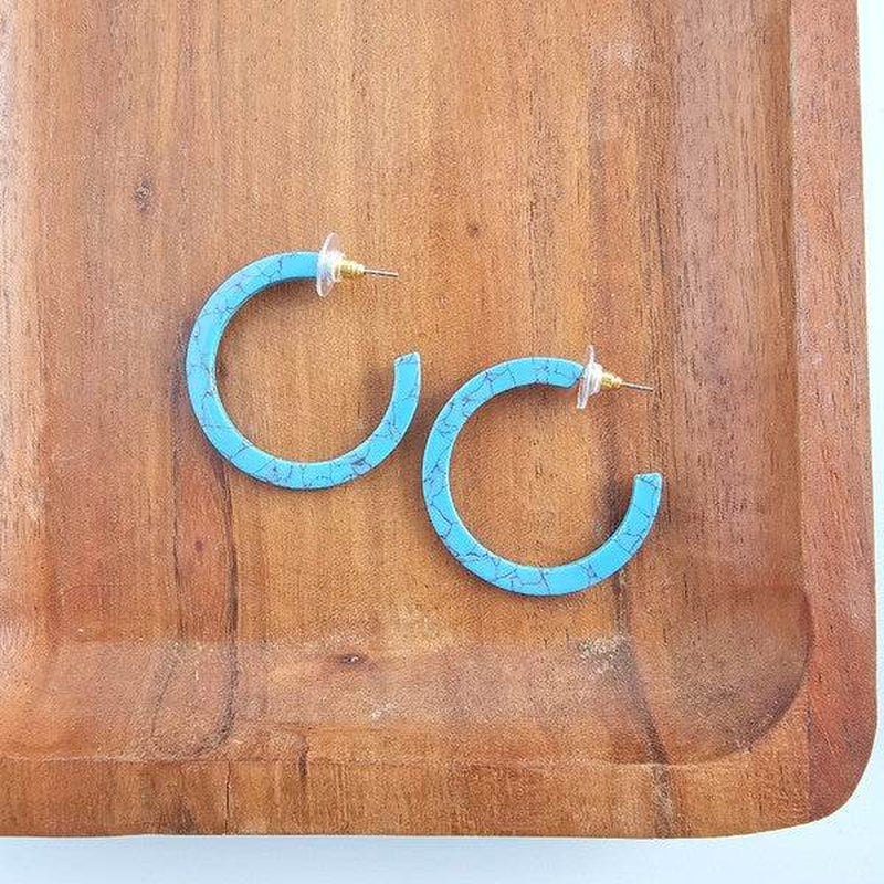 Camy Hoops – Vibrant Turquoise Hoop Earrings, Lightweight & Stylish