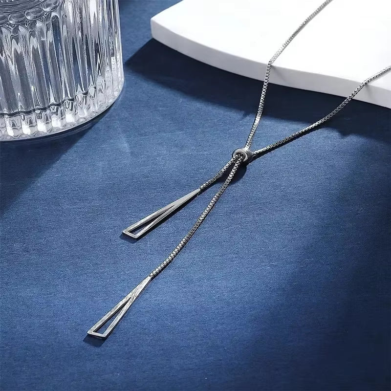 Silver Horizon Triangle Pendant Necklace – Minimalist Geometric Jewelry for the Modern Muse