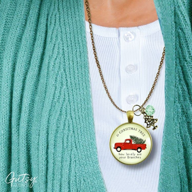 🎄 Red Truck Christmas Theme Necklace – Vintage Holiday Charm Jewelry