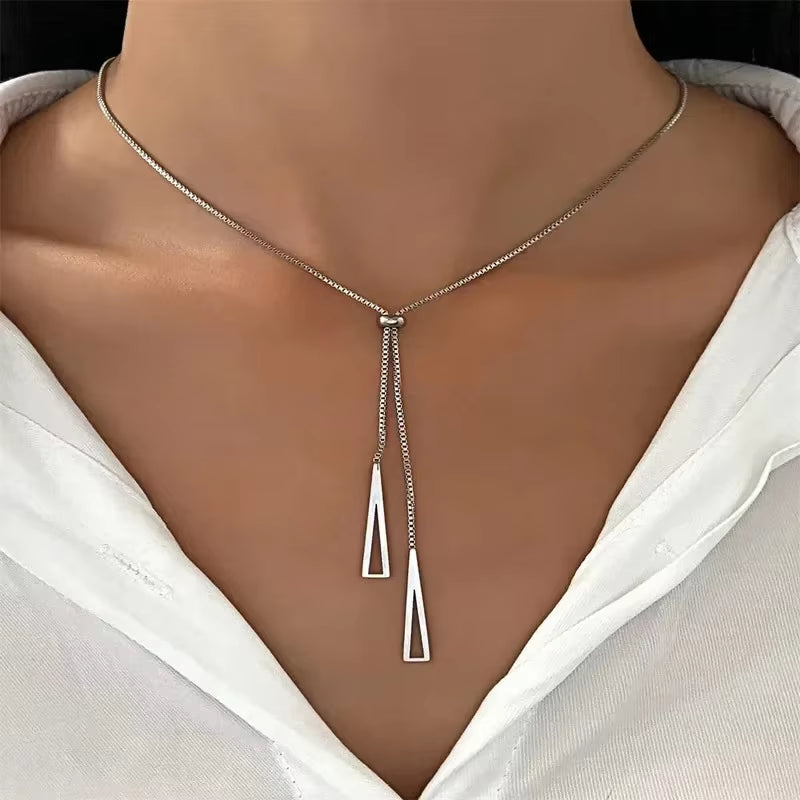 Silver Horizon Triangle Pendant Necklace – Minimalist Geometric Jewelry for the Modern Muse