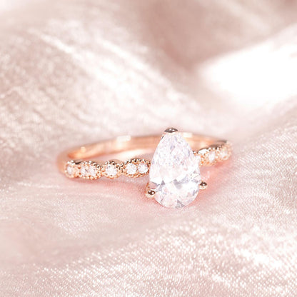 1.5Ct Teardrop Engagement Ring for Women – Marquise Pear-Shaped Cubic Zirconia Promise Ring (Sizes 4–12)