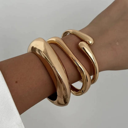 Vintage Vibe Cuff Bangles – Bold Geometry Meets Urban Gold &amp; Silver Shine