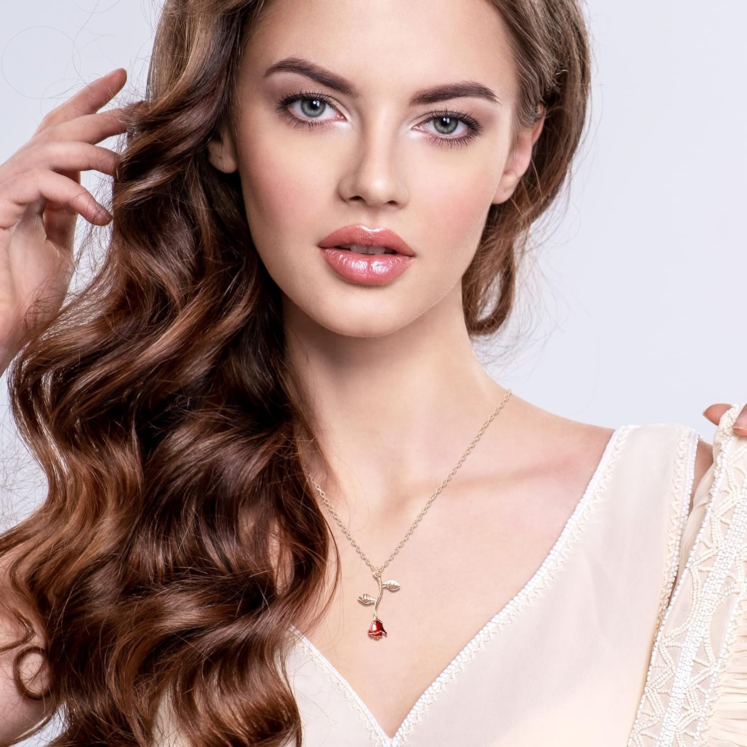 Gold Rose Pendant Necklace for Women – Trendy Aesthetic Preppy Jewelry for Teens &amp; Women