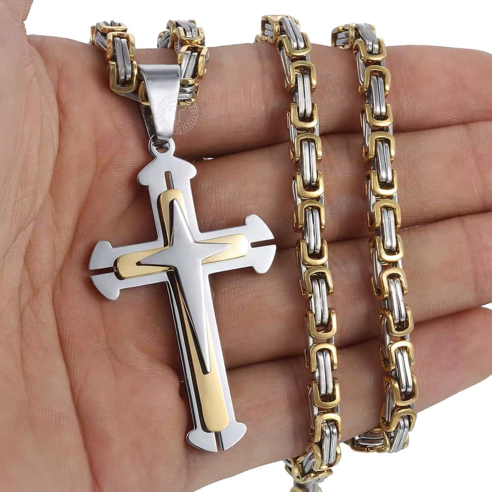 Men’s Cross Pendant Necklace – 3-Layer Knight Cross in Stainless Steel, Gold/Black/Silver – Durable Chain Jewelry (Model DDLKP179)