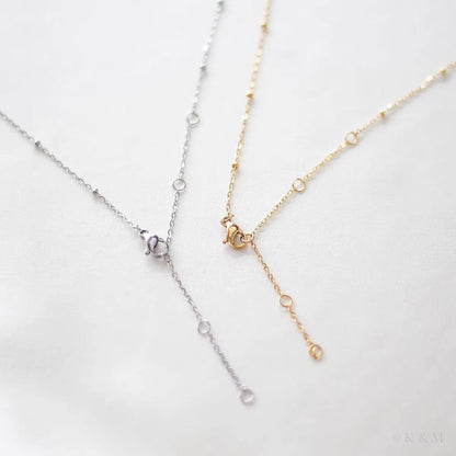 Silver Icon Cross Link Necklace – Retro Charm with Modern Edge