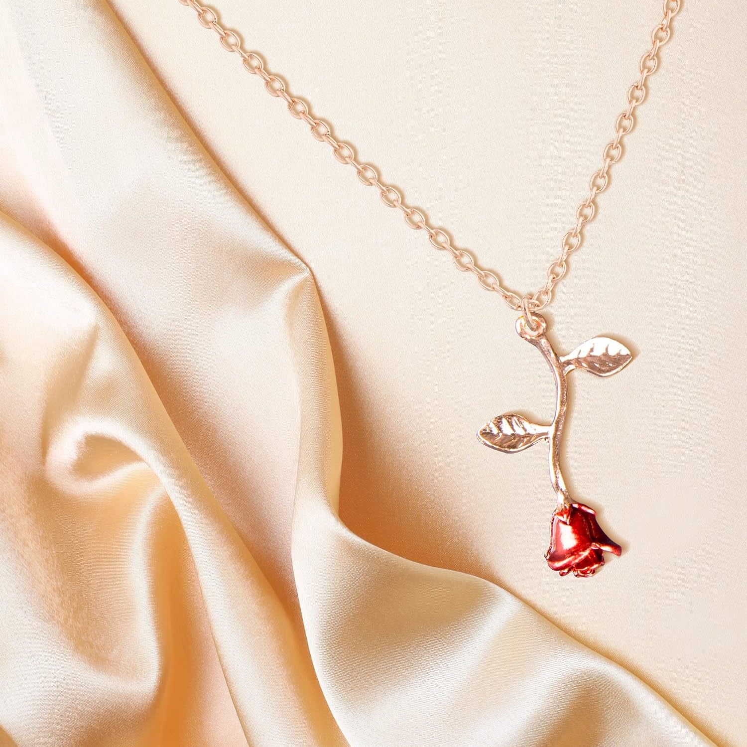Gold Rose Pendant Necklace for Women – Trendy Aesthetic Preppy Jewelry for Teens &amp; Women