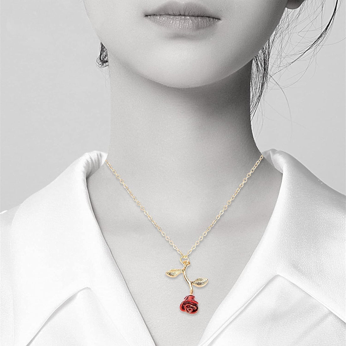 Gold Rose Pendant Necklace for Women – Trendy Aesthetic Preppy Jewelry for Teens &amp; Women