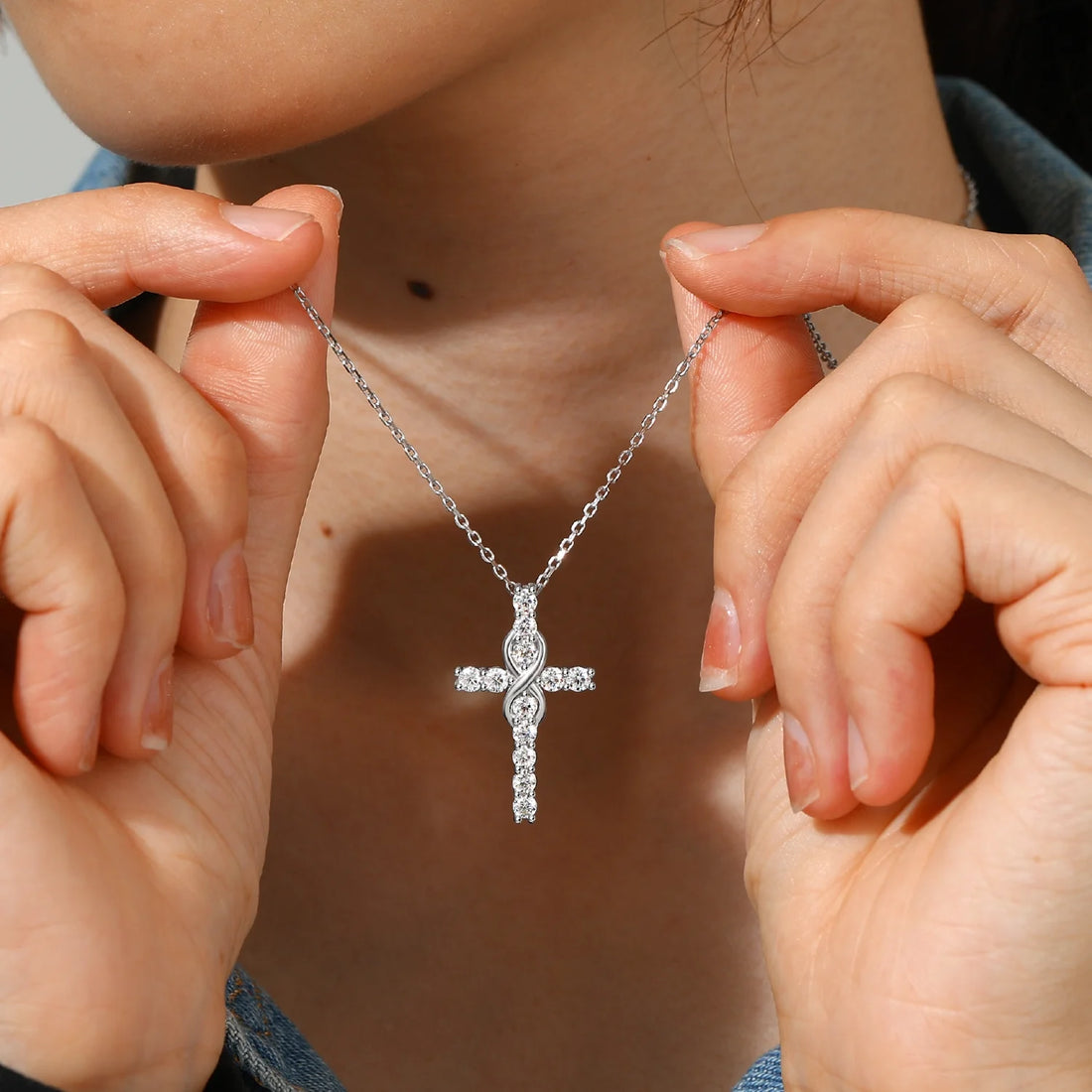 Cross Necklace for Women – 1 Carat Moissanite Sterling Silver Pendant | Christian Jewelry Gift