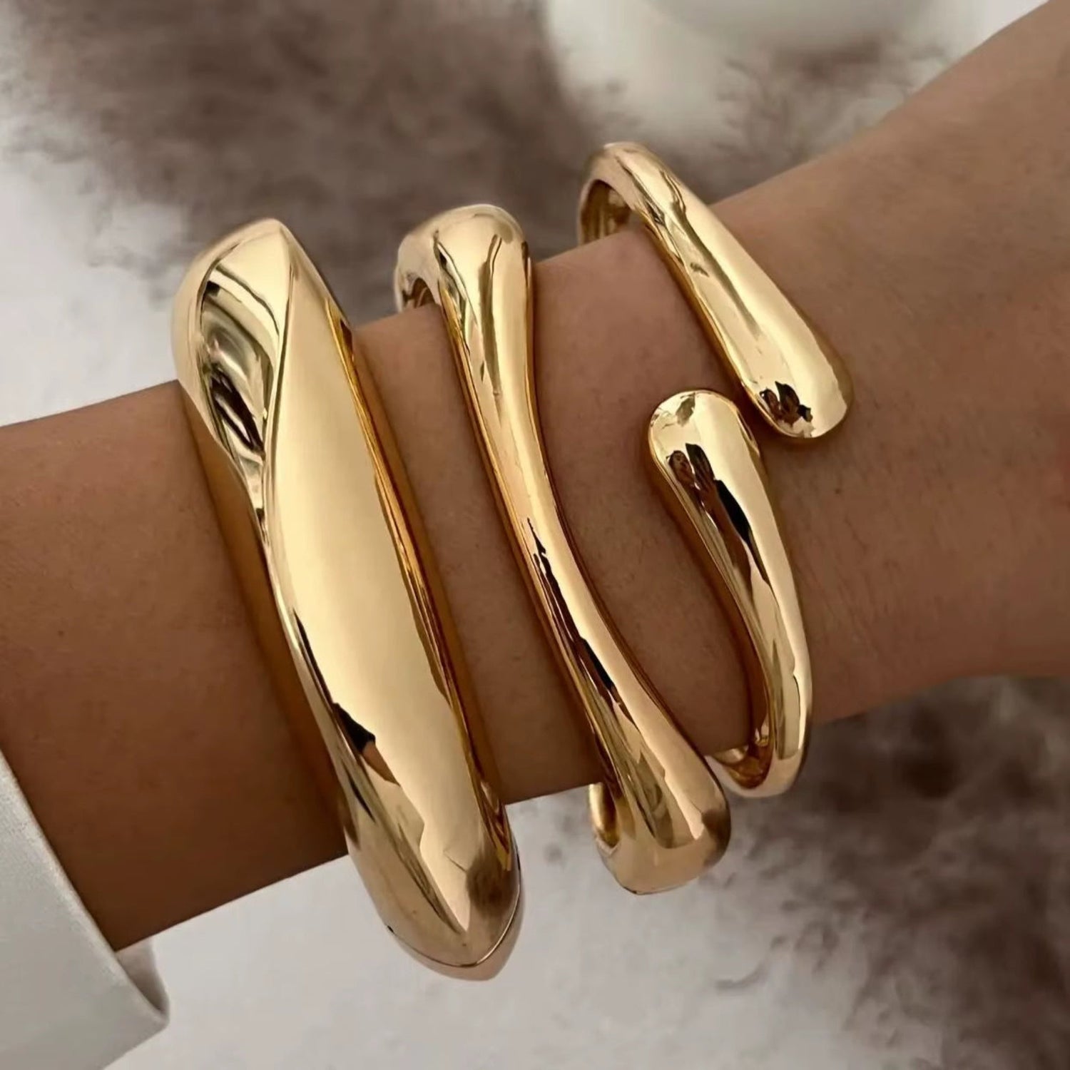 Vintage Vibe Cuff Bangles – Bold Geometry Meets Urban Gold &amp; Silver Shine
