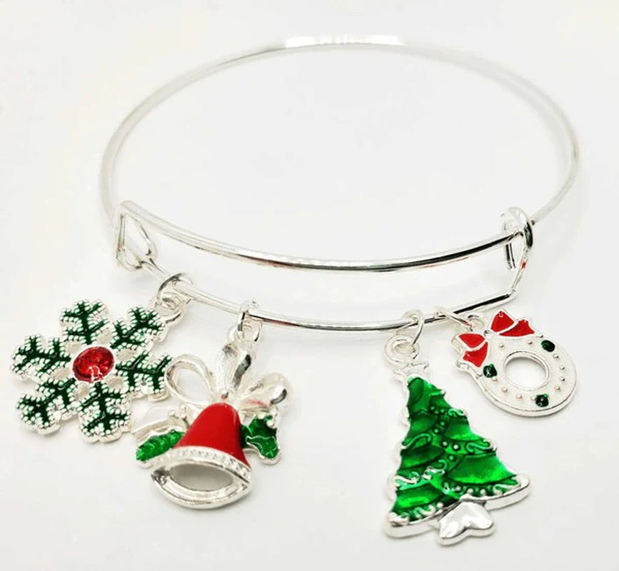 Elegant Silver Christmas Charm Bracelet – Festive Holiday Jewelry Gift